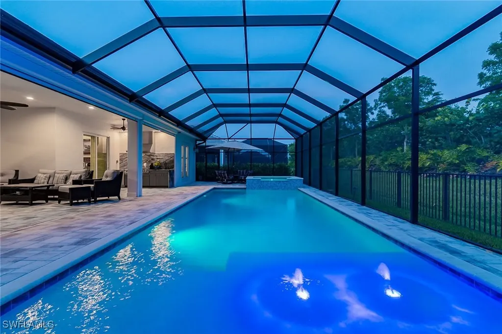 14224 Laguna Springs Lane Naples FL 34114