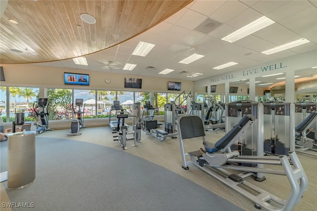14224 Laguna Springs Lane Naples FL 34114