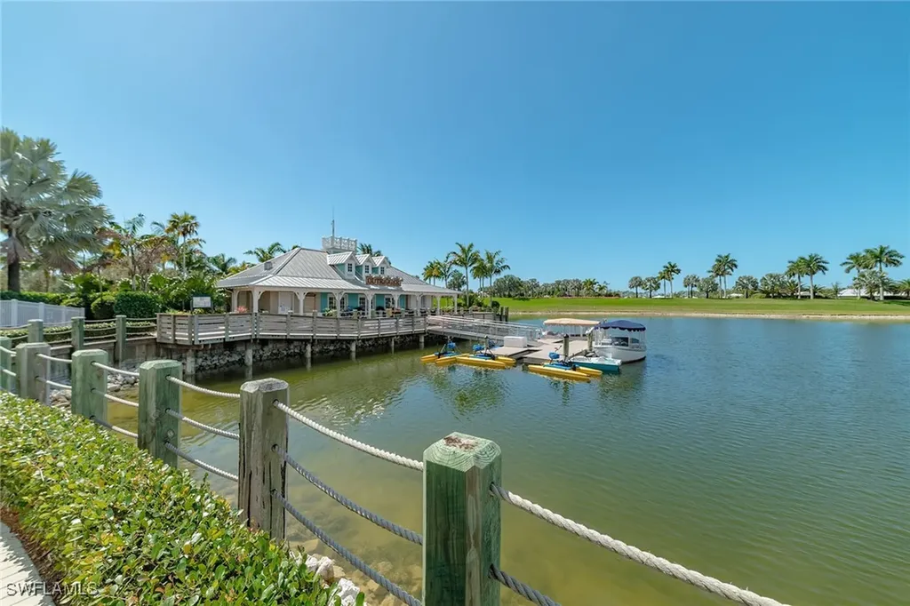 14224 Laguna Springs Lane Naples FL 34114