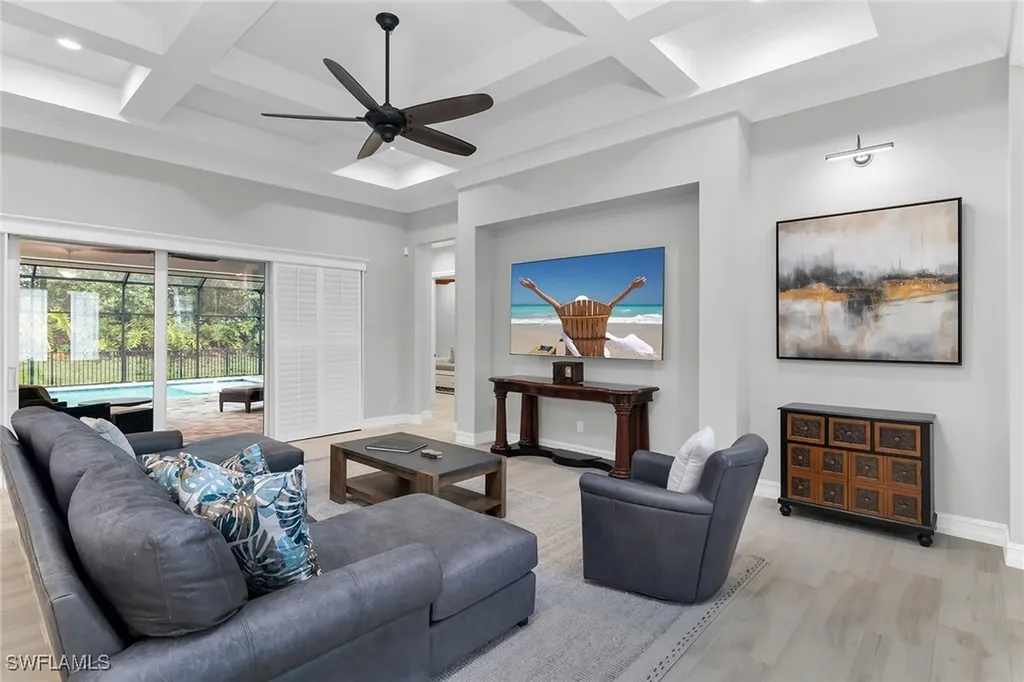 14224 Laguna Springs Lane Naples FL 34114
