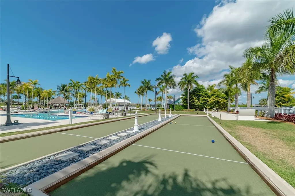 14224 Laguna Springs Lane Naples FL 34114