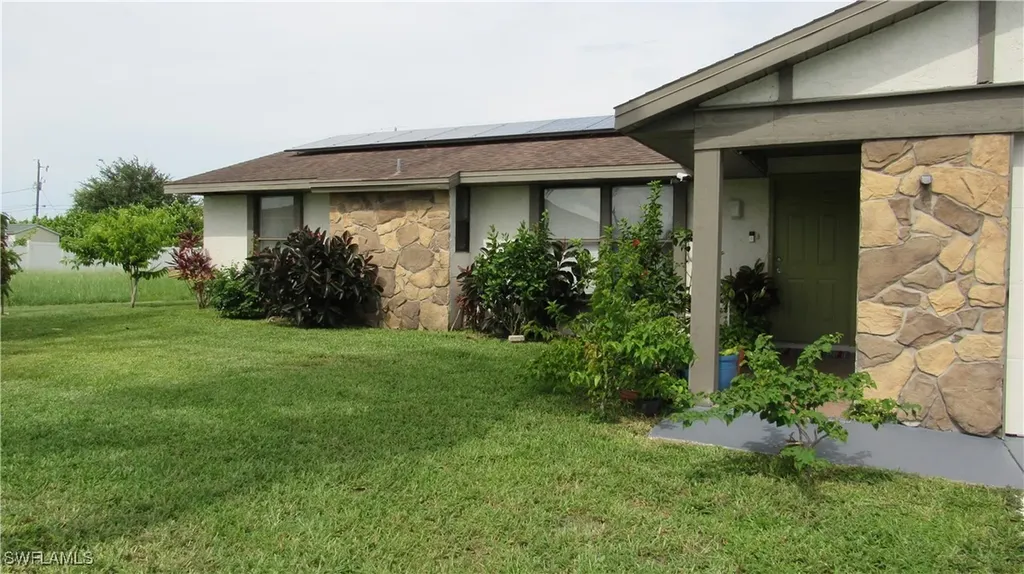 1409 NW 7th Place Cape Coral FL 33993