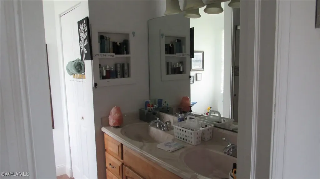 1409 NW 7th Place Cape Coral FL 33993