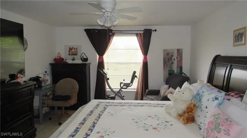 1409 NW 7th Place Cape Coral FL 33993