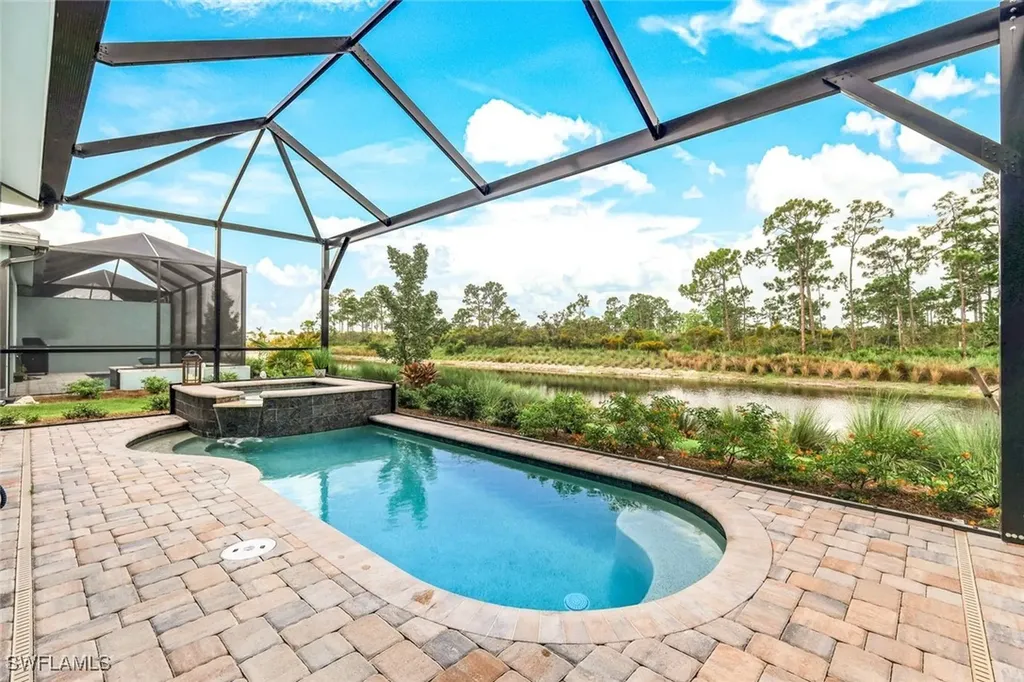 6875 Saona Court Naples FL 34113