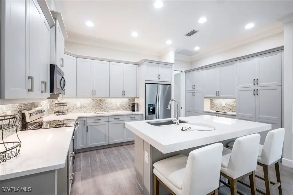 6875 Saona Court Naples FL 34113