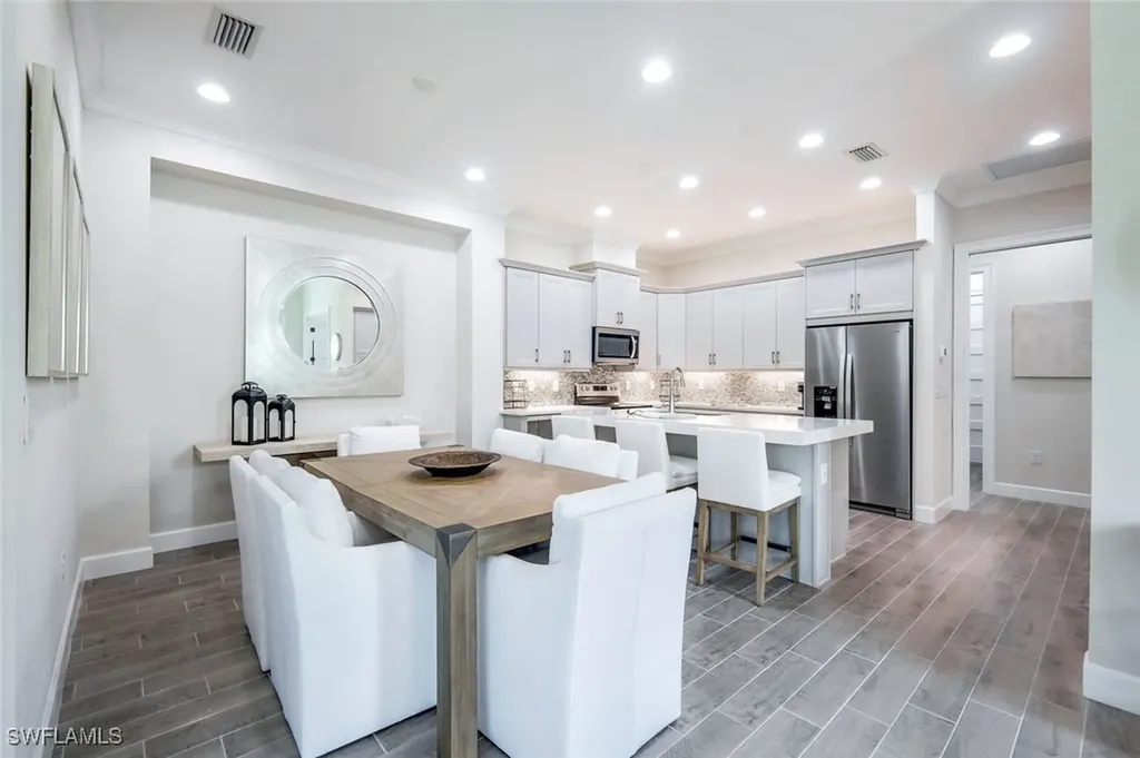 6875 Saona Court Naples FL 34113