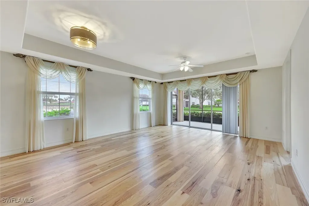 4728 Stratford Court Naples FL 34105
