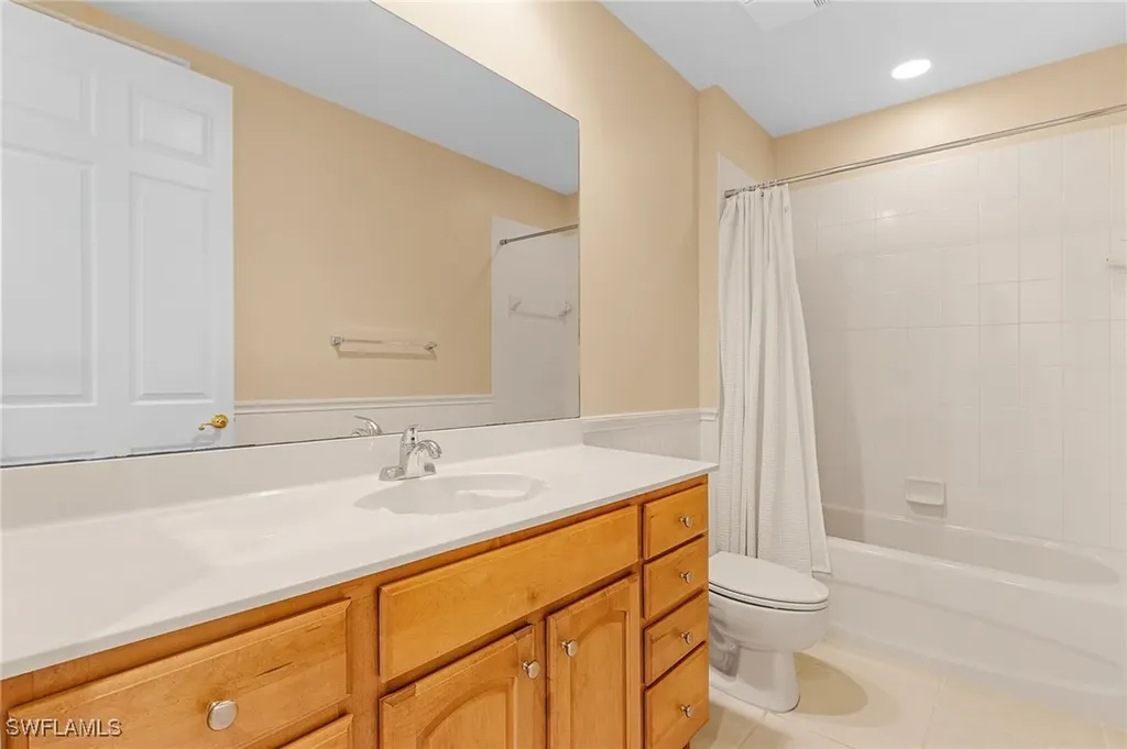 4728 Stratford Court Naples FL 34105
