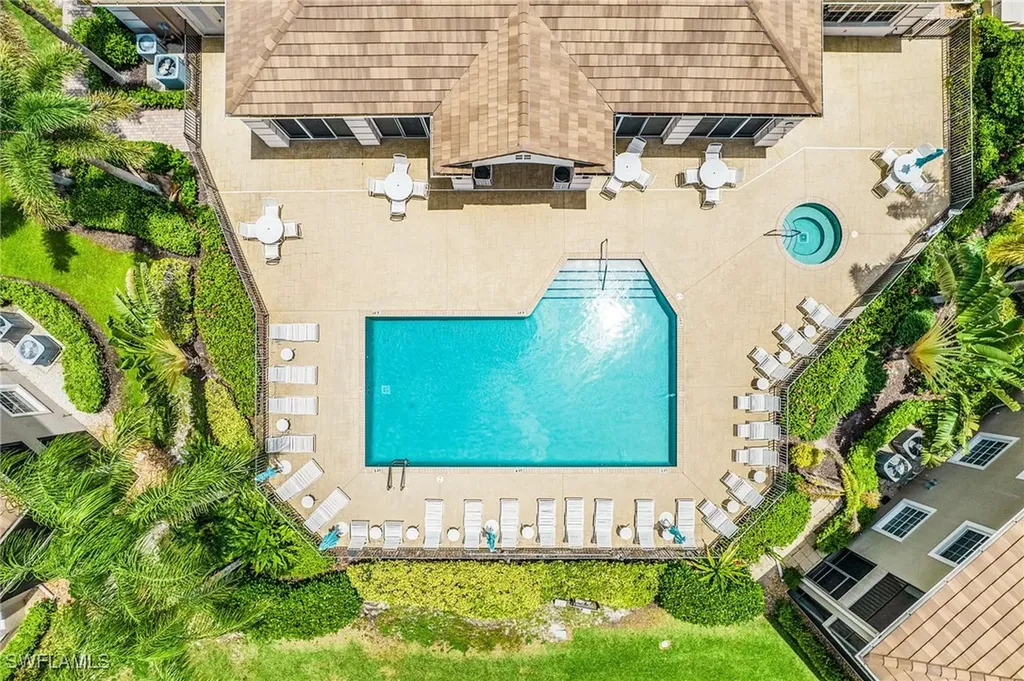 4728 Stratford Court Naples FL 34105