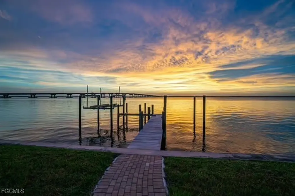 1200 Walden Drive Fort Myers FL 33901