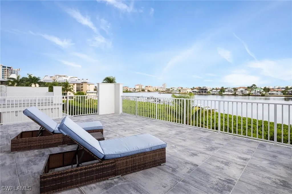 410 Flagship Drive Naples FL 34108