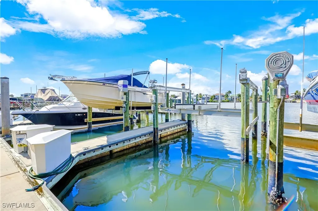 410 Flagship Drive Naples FL 34108