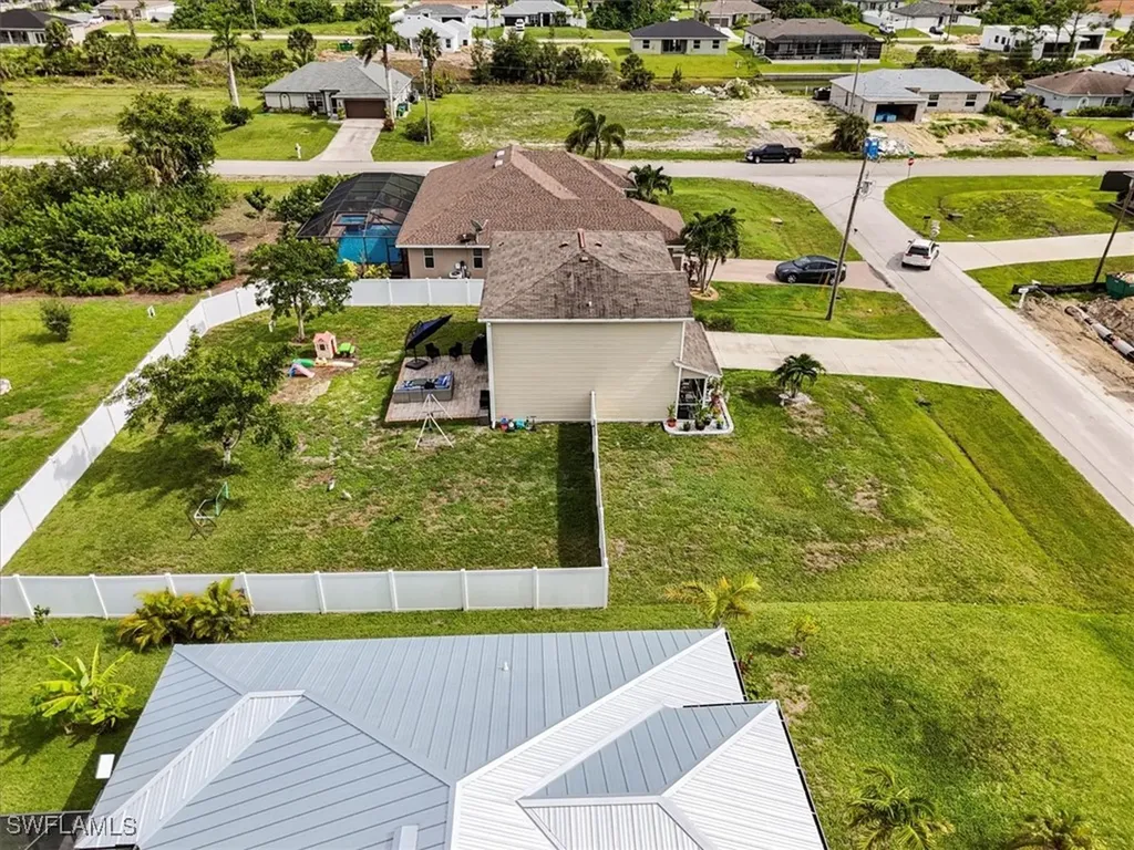 3705 NE 15th Place Cape Coral FL 33909