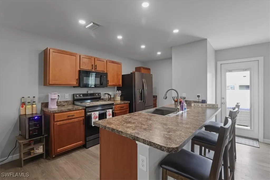 3705 NE 15th Place Cape Coral FL 33909