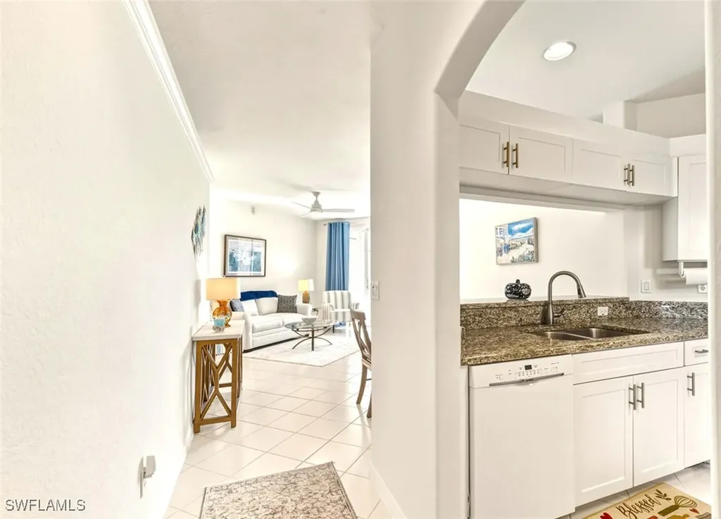 1290 Sweetwater Cove Naples FL 34110