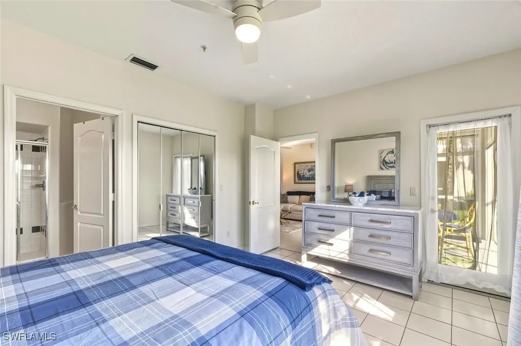 1290 Sweetwater Cove Naples FL 34110