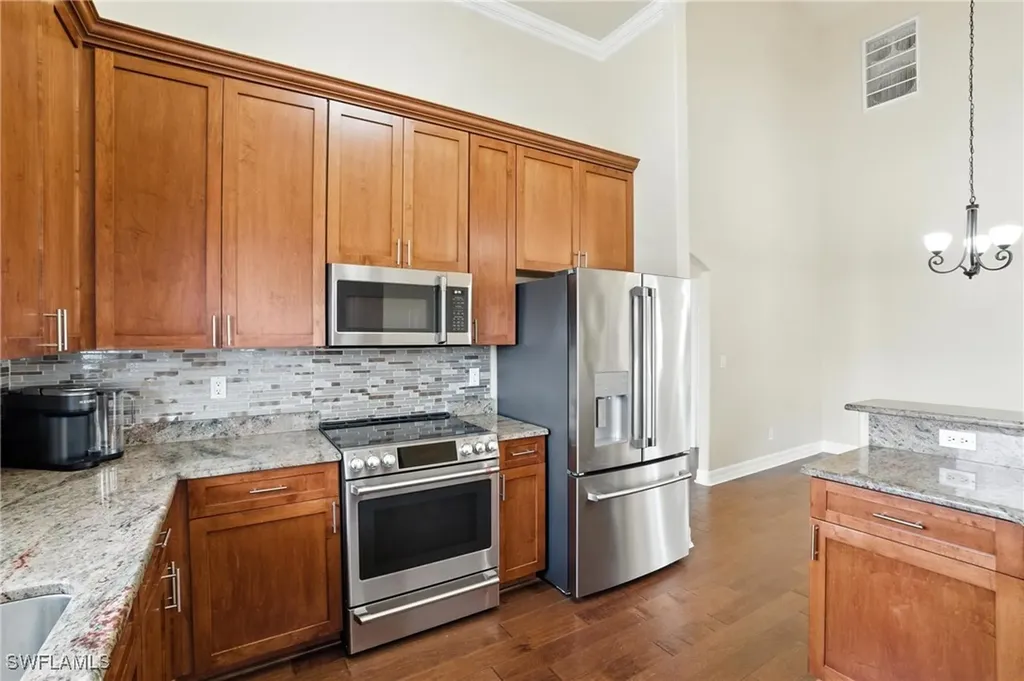 113 SE 28th Terrace Cape Coral FL 33904