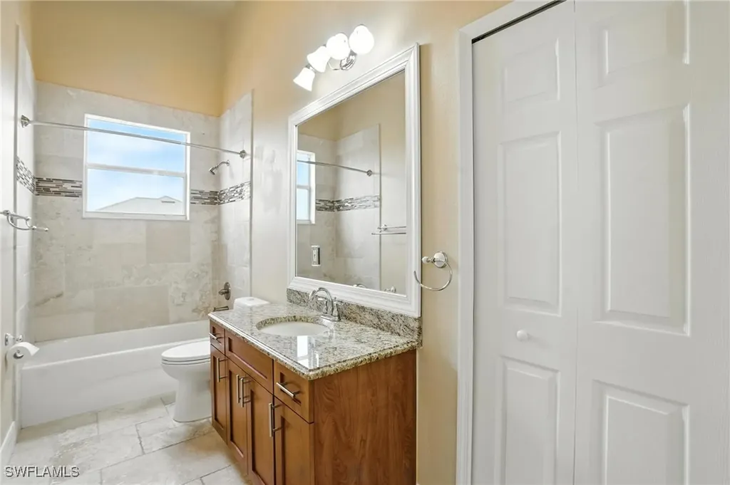113 SE 28th Terrace Cape Coral FL 33904