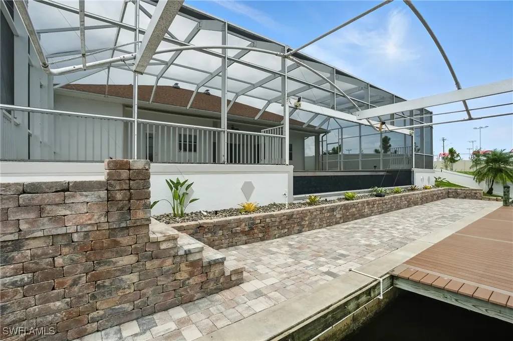 113 SE 28th Terrace Cape Coral FL 33904