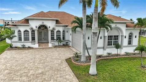 113 SE 28th Terrace Cape Coral FL 33904