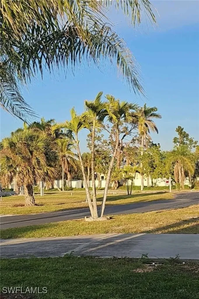 119 Ash Lane Fort Myers FL 33908