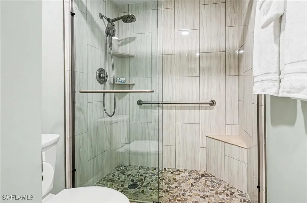 4140 Bayhead Drive Bonita Springs FL 34134
