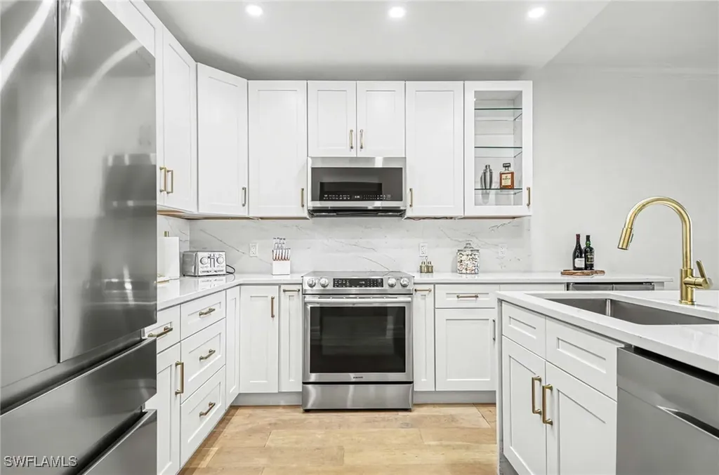 4140 Bayhead Drive Bonita Springs FL 34134