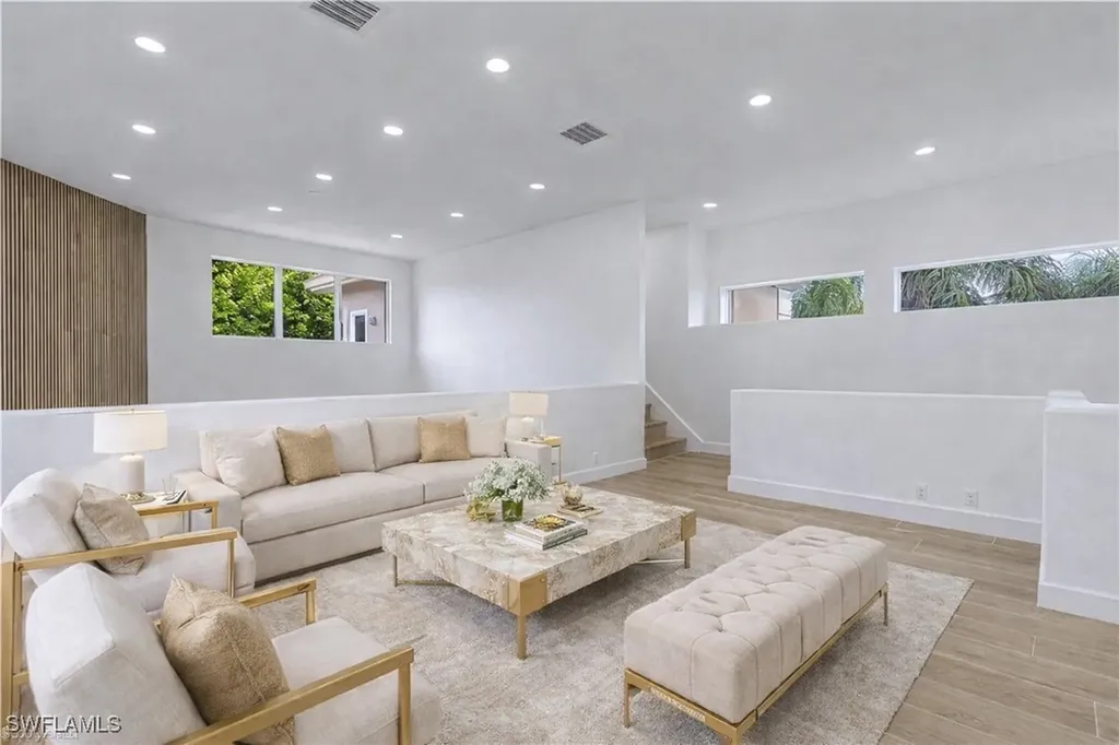 9217 Troon Lakes Drive Naples FL 34109