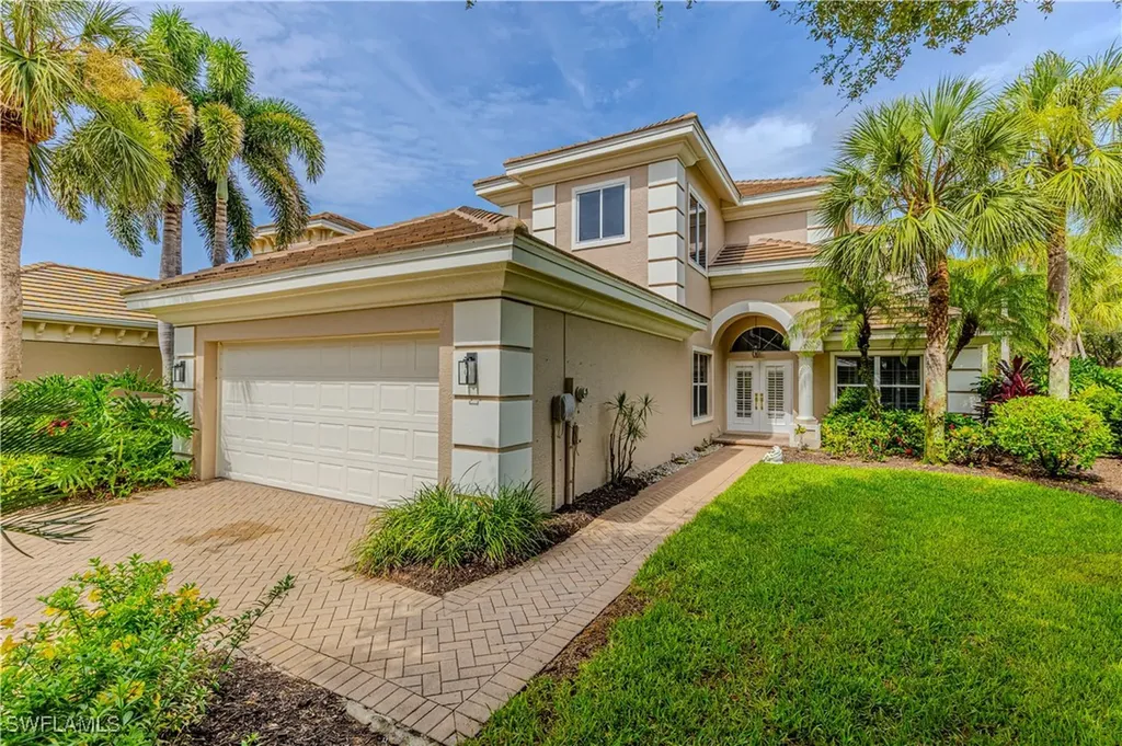 9217 Troon Lakes Drive Naples FL 34109