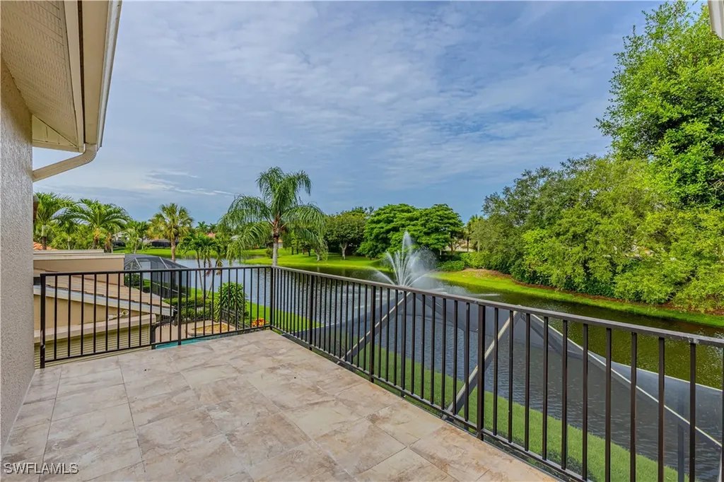 9217 Troon Lakes Drive Naples FL 34109