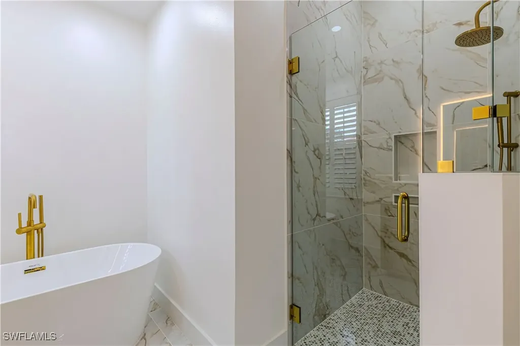 9217 Troon Lakes Drive Naples FL 34109