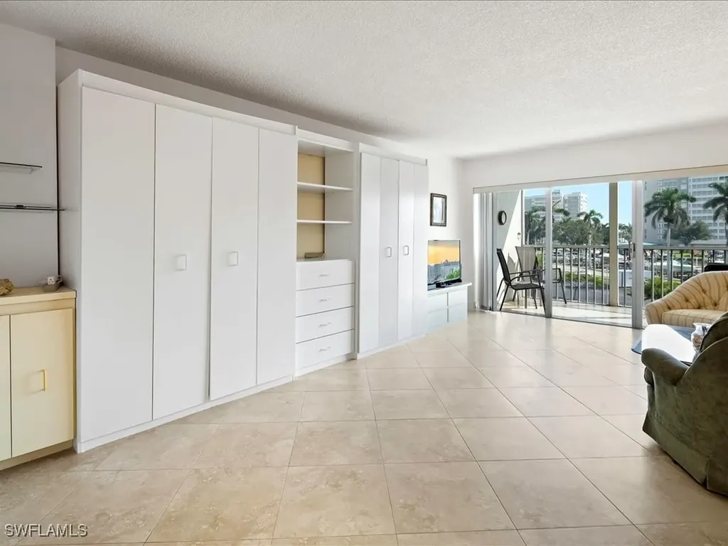 1 Bluebill Avenue Naples FL 34108