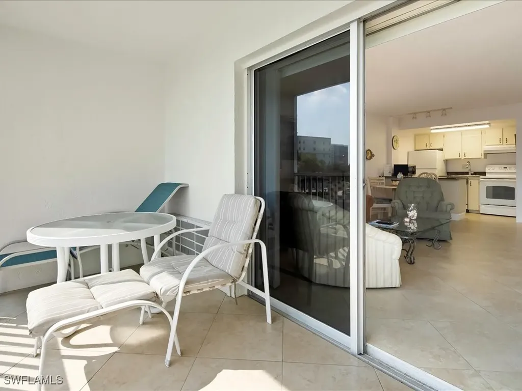 1 Bluebill Avenue Naples FL 34108