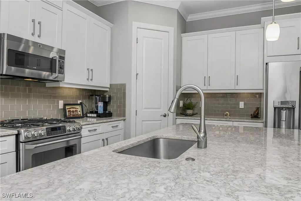 9126 Trivoli Terrace Naples FL 34119