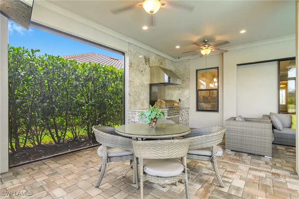 9126 Trivoli Terrace Naples FL 34119