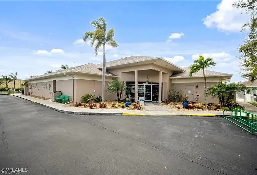 10740 Pearl Bay Circle Estero FL 33928