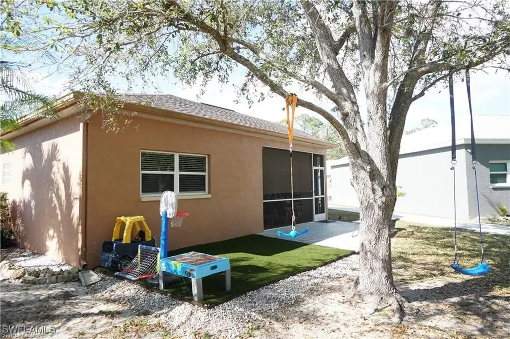 10740 Pearl Bay Circle Estero FL 33928