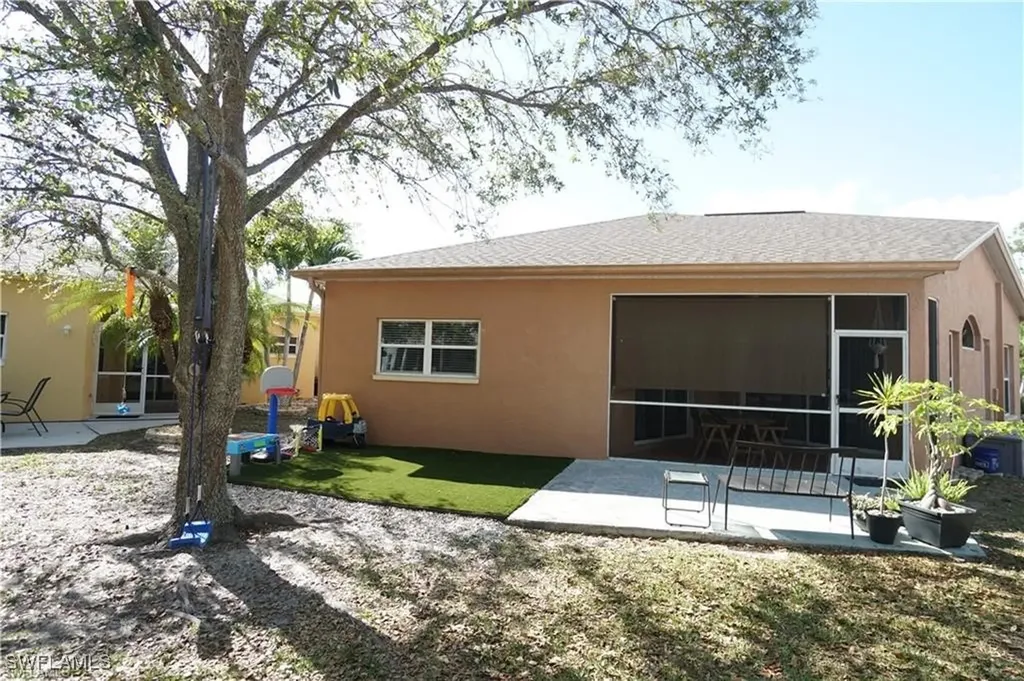 10740 Pearl Bay Circle Estero FL 33928