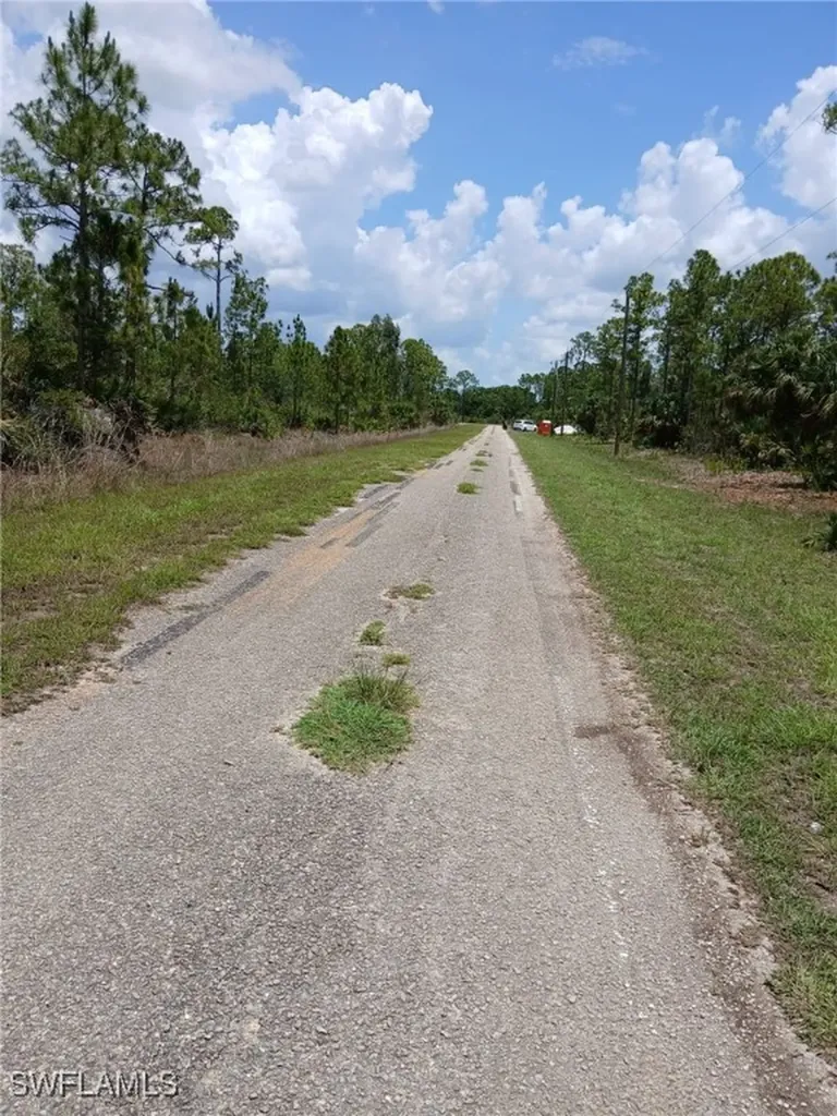 2142 Winnetka Drive Lehigh Acres FL 33972