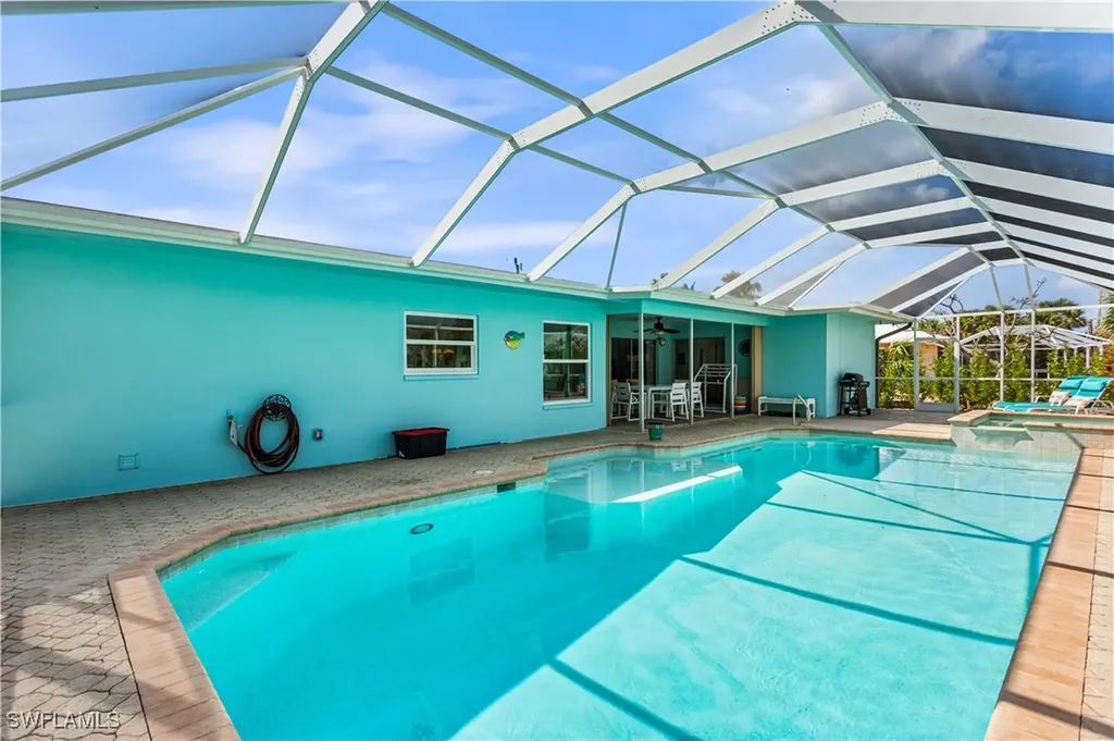 566 Boulder Drive Sanibel FL 33957