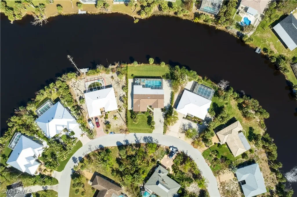 566 Boulder Drive Sanibel FL 33957