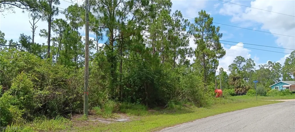 608 Wabasso Avenue S Lehigh Acres FL 33974