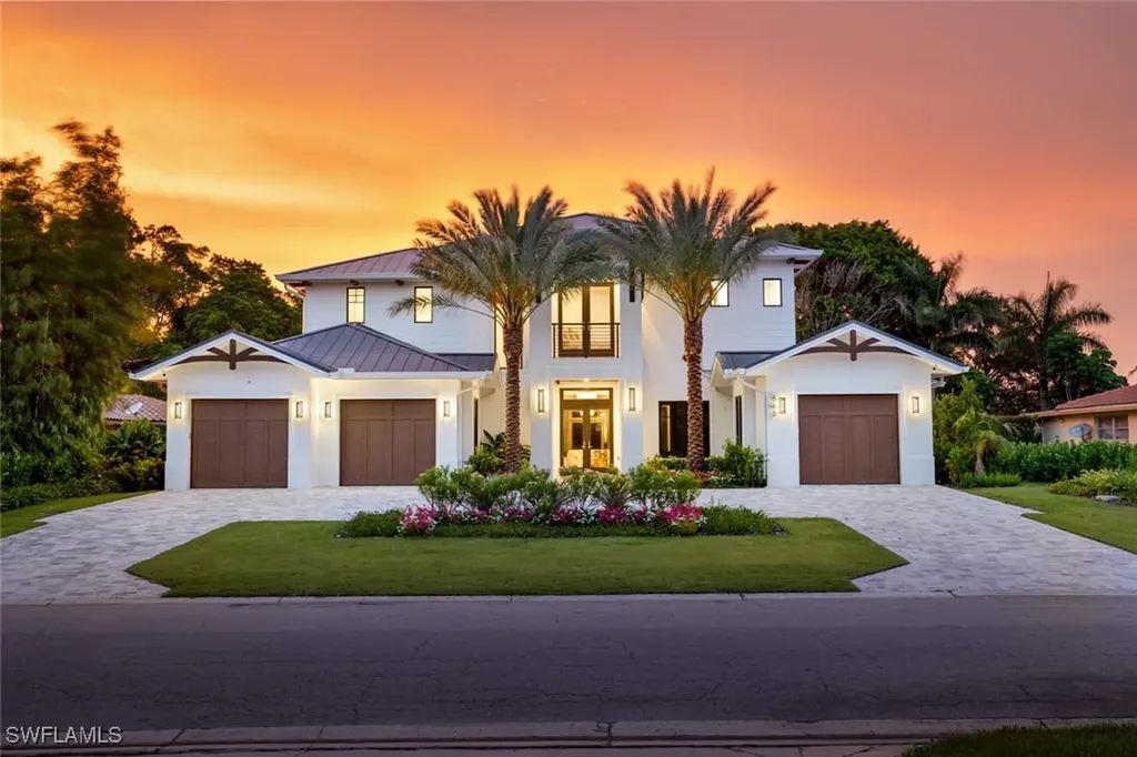 565 Whispering Pine Lane Naples FL 34103