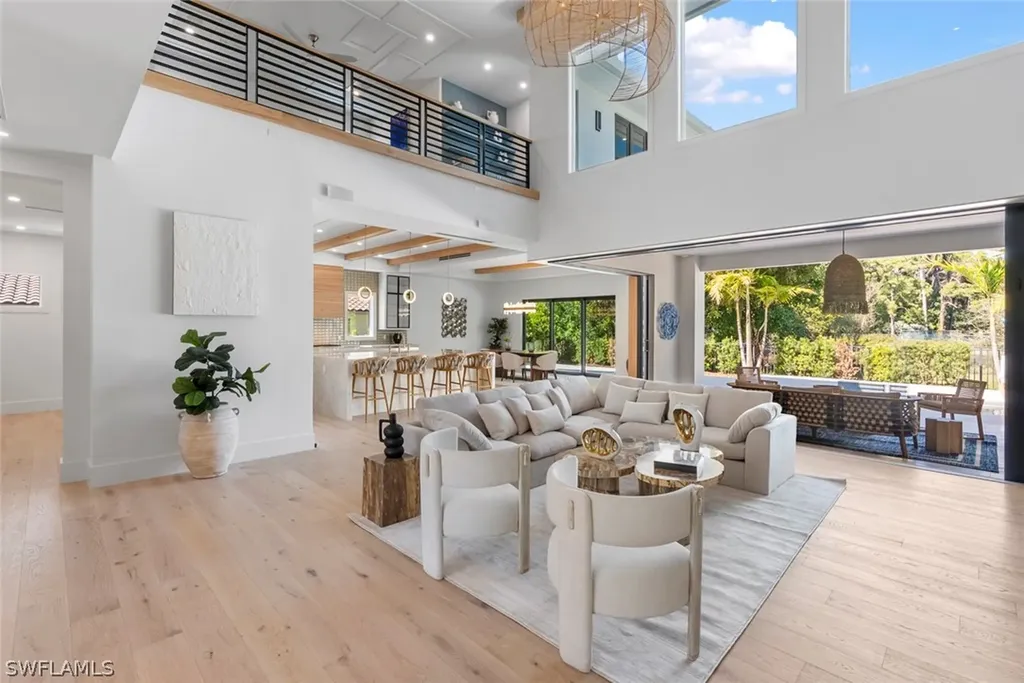 565 Whispering Pine Lane Naples FL 34103