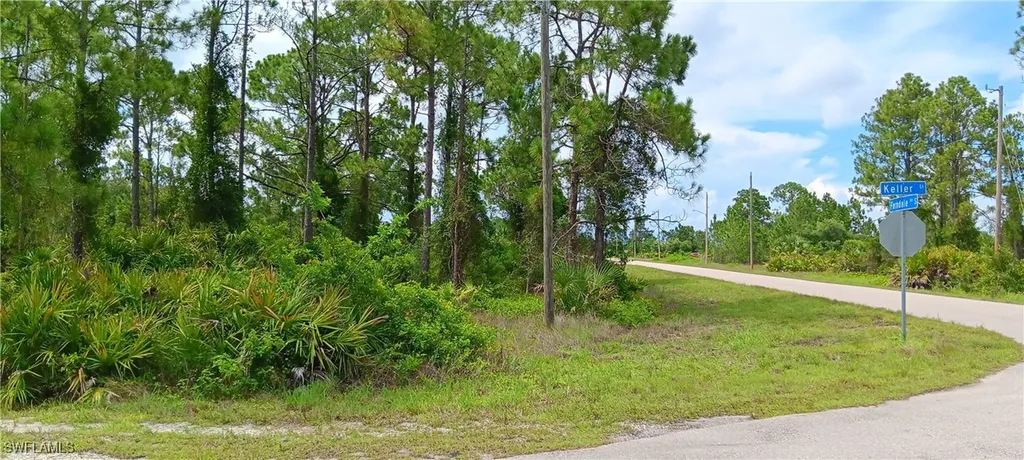 513 Keller Street E Lehigh Acres FL 33974