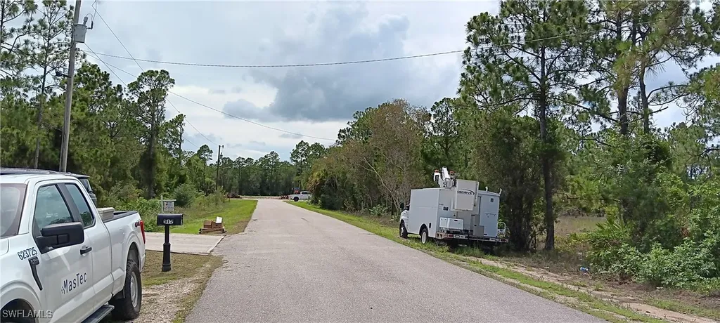 513 Keller Street E Lehigh Acres FL 33974