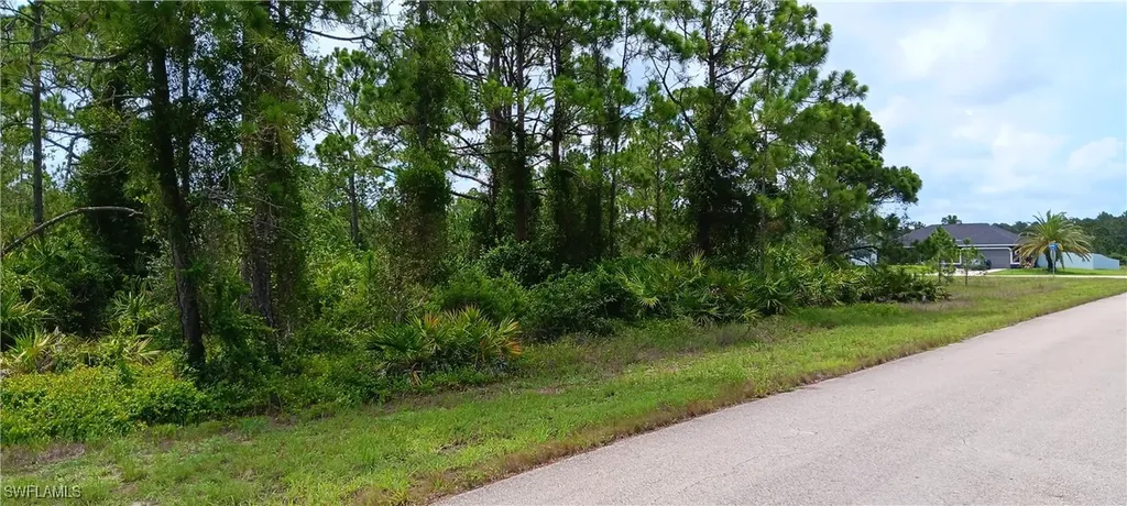 513 Keller Street E Lehigh Acres FL 33974