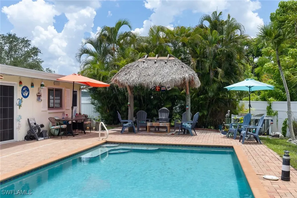 1660 S Hermitage Road Fort Myers FL 33919