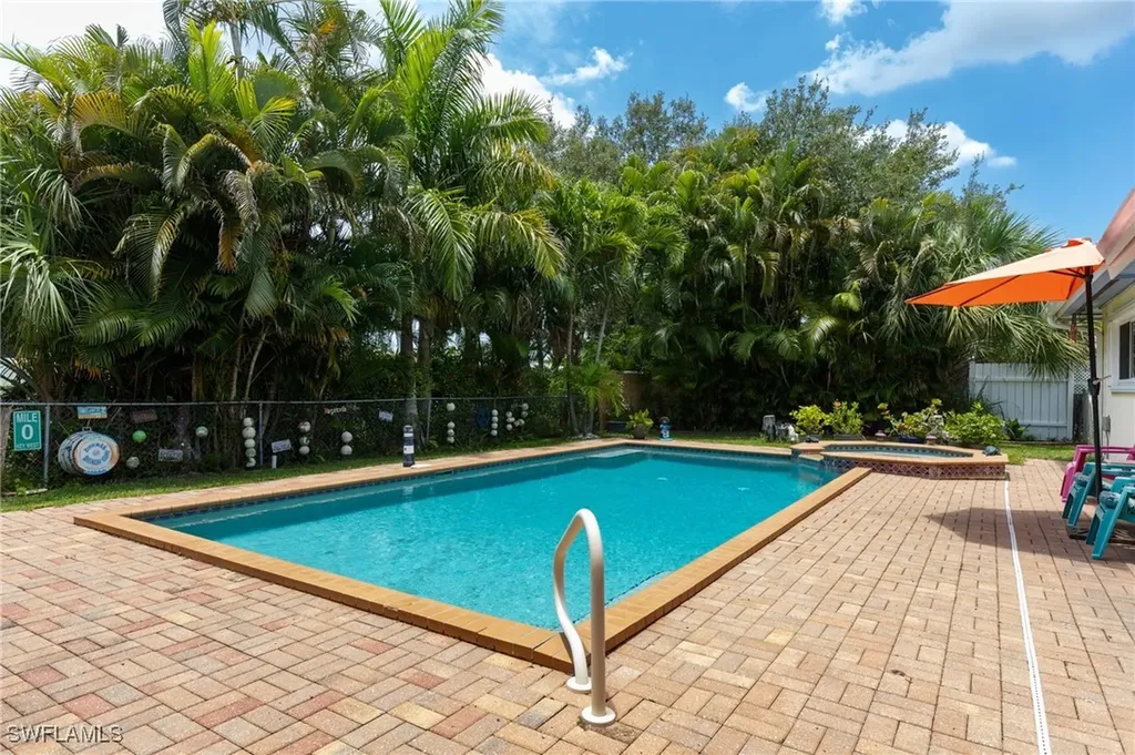 1660 S Hermitage Road Fort Myers FL 33919